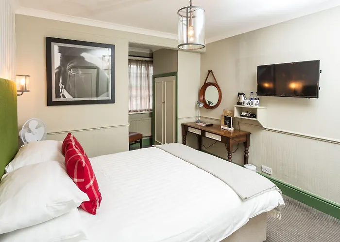 White Hart, Newmarket By Marston'S Inns