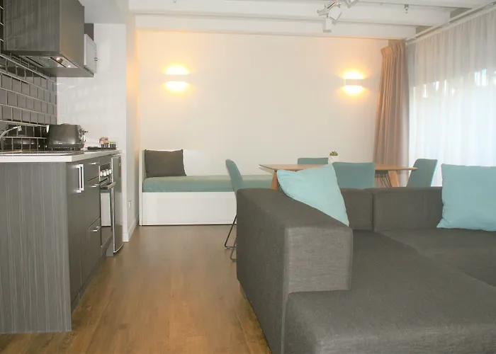 No. 9 Hotel