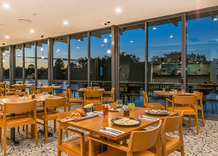 Best Western Plus North Lakes Hotel