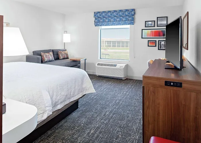 Hampton Inn & Suites Chicago-Burr Ridge