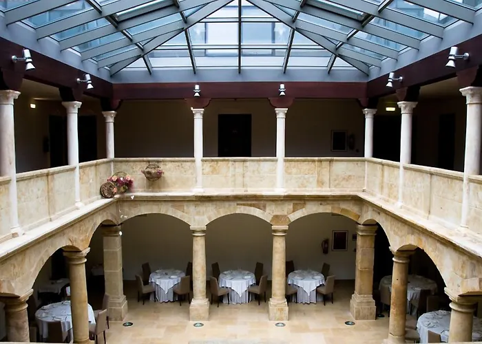 Hotel Palacio De Meras