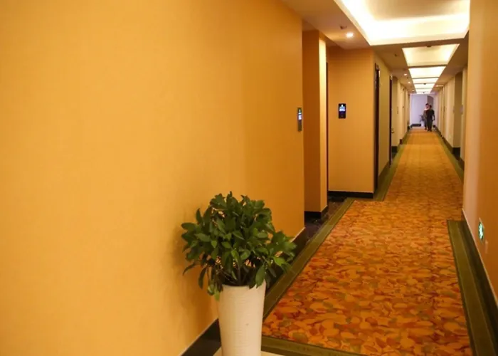 Greentree Inn Jiangsu Zhenjiang Dingmao Industrial Park Wode Square Express Hotel