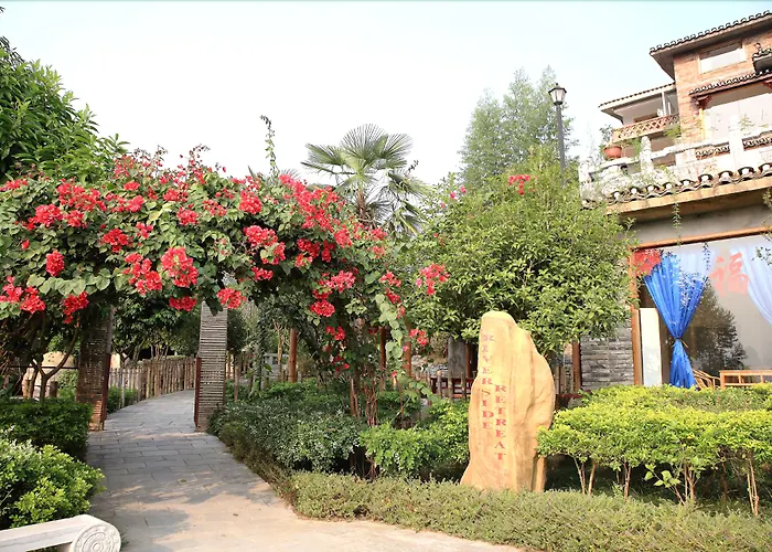 Riverside Retreat Hotel-Ancient Style Chinese Scenic And Scenic
