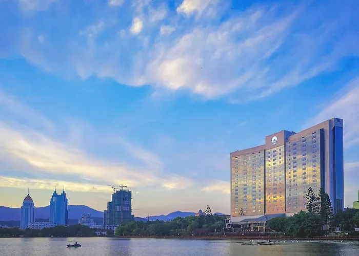 Lakeside Hotel Fuzhou