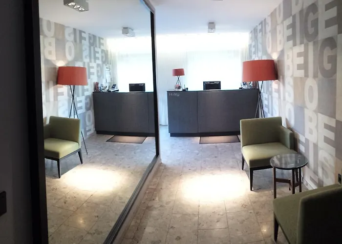 Hotel Henry