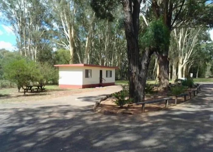 Wagon Wheel Motel & Units
