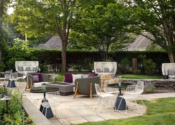 The Richard, The Edgartown Collection