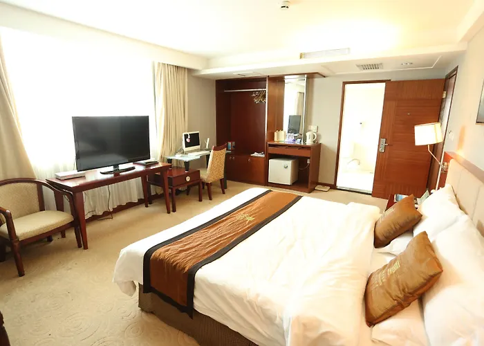 Royal Crown Hotel