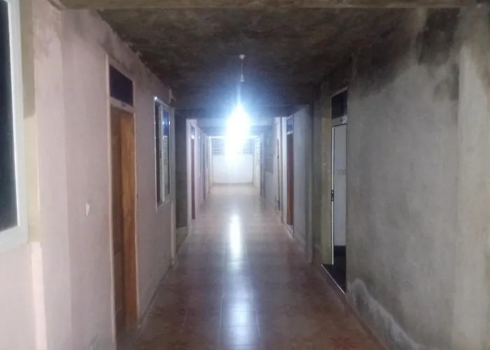 Breazer Lodge