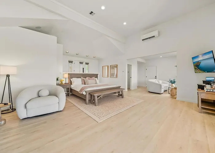 Eleanor Suite