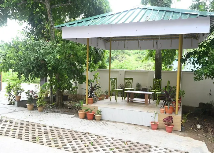 Aashirvaad Bed And Breakfast Homestay