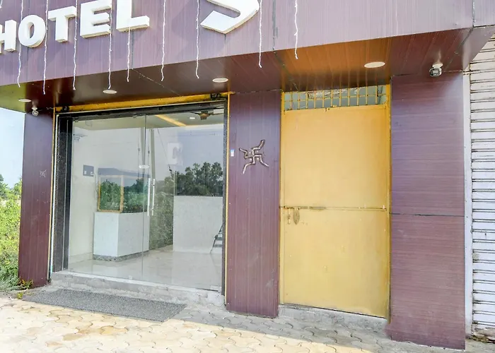 Hotel O S-Square
