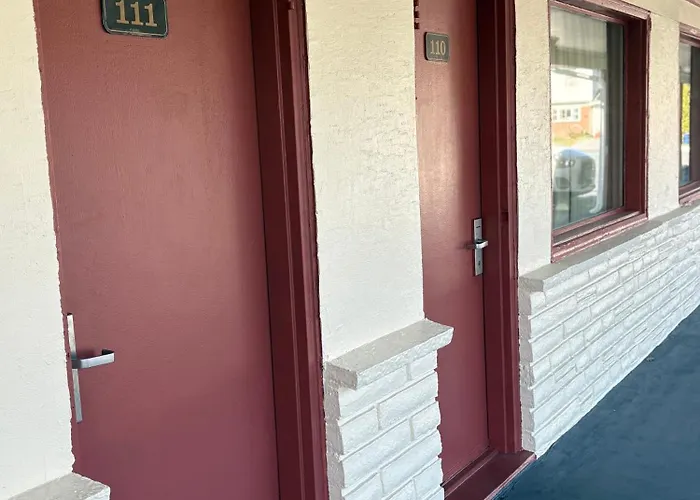 Hollywood Motel