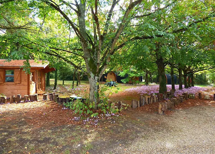 La Rossignolerie - Pod Cabanes Des Chateaux