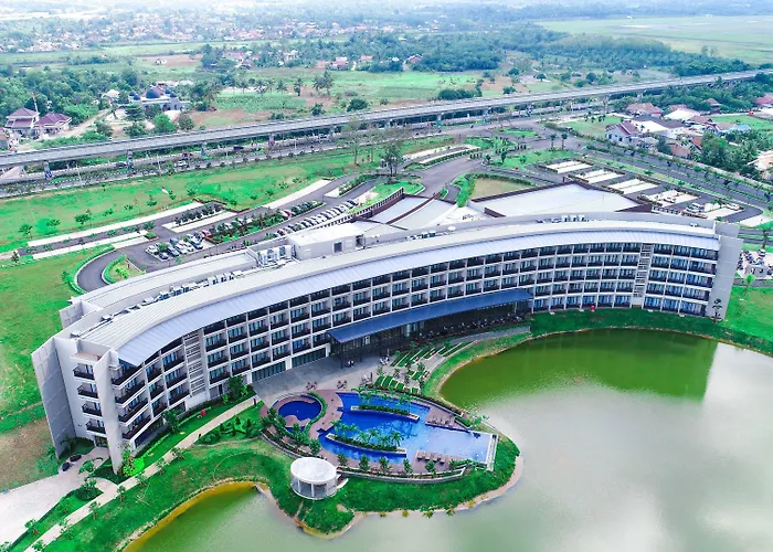 Hotel Santika Premiere Bandara Palembang