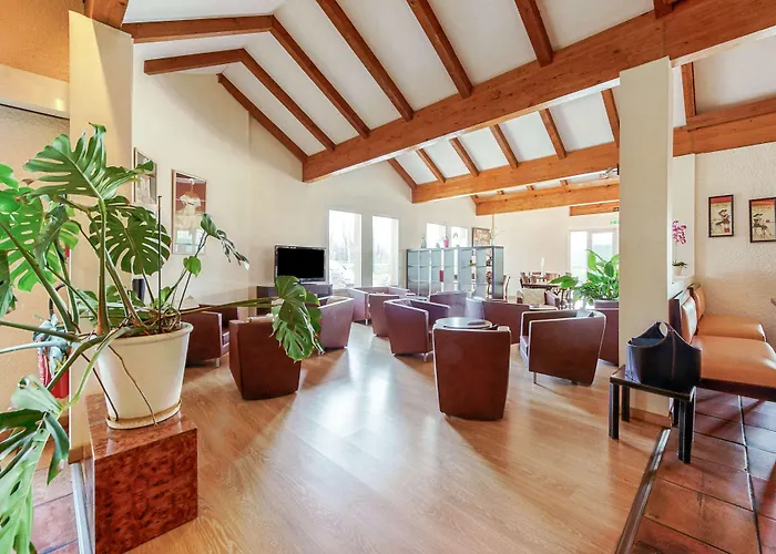 Brit Hotel Confort Castres