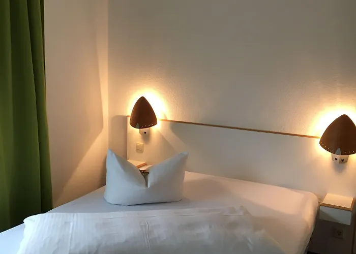 Hotel Loewenguth - Das Freundliche Gemuetliche Budget Hotel