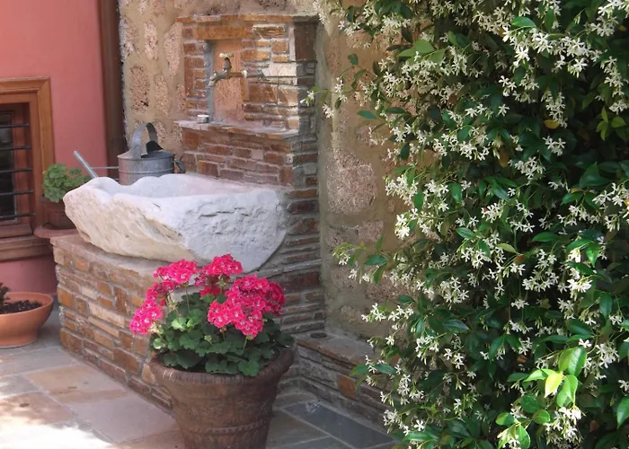 Boutique Hotel Kokkino Spiti