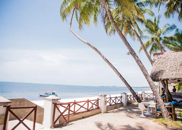 Plaza Beach Hotel