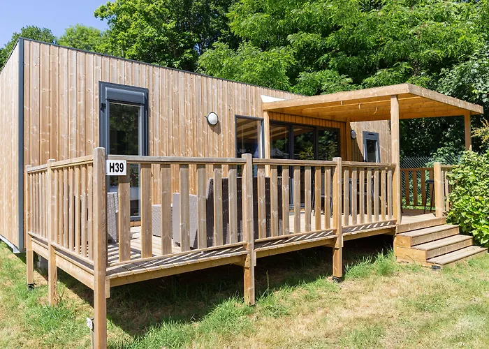 Camping De L'Orangerie De Lanniron