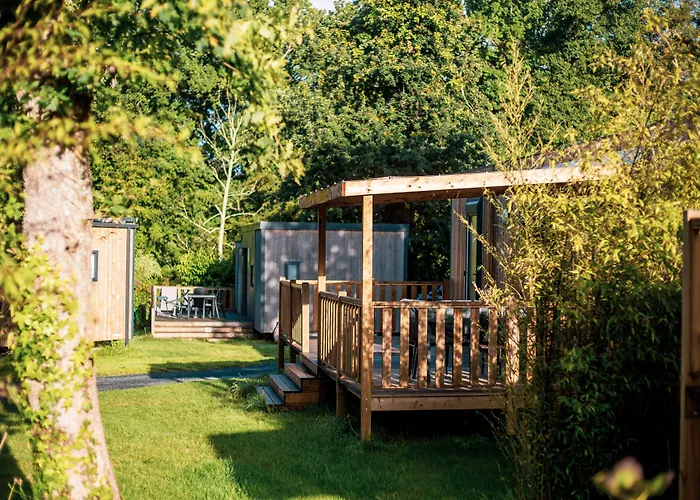 Camping De L'Orangerie De Lanniron