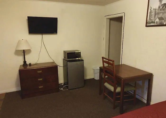 Economy Inn
