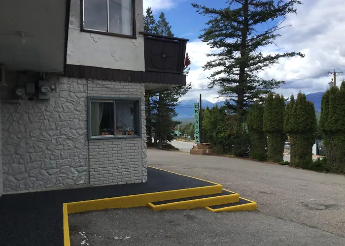 Celadon Lodge