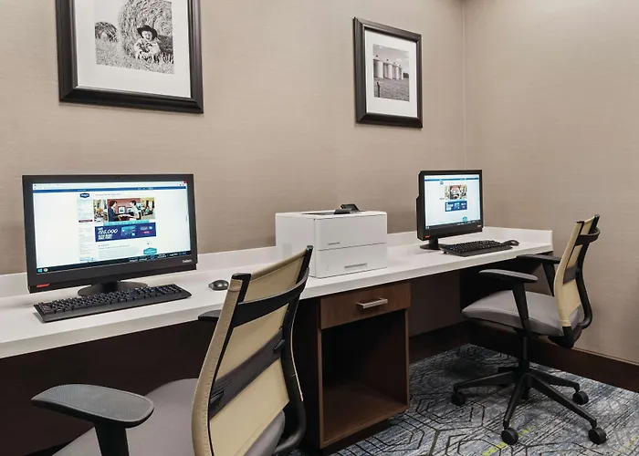 Hampton Inn Brooklyn Park