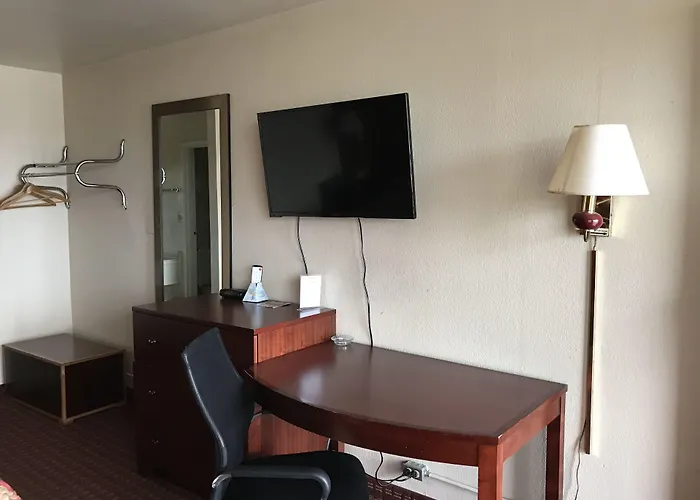 Starway Inn