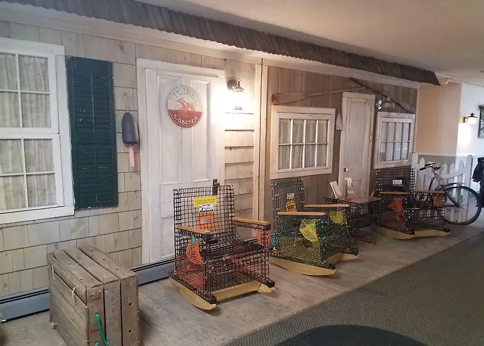 Vacationland Inn & Suites