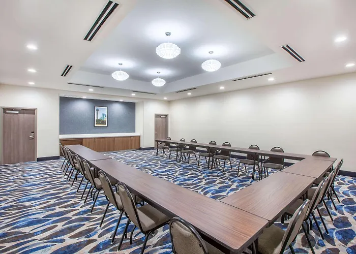 La Quinta By Wyndham Dallas Duncanville
