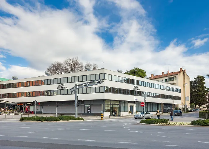 Hotel Corner