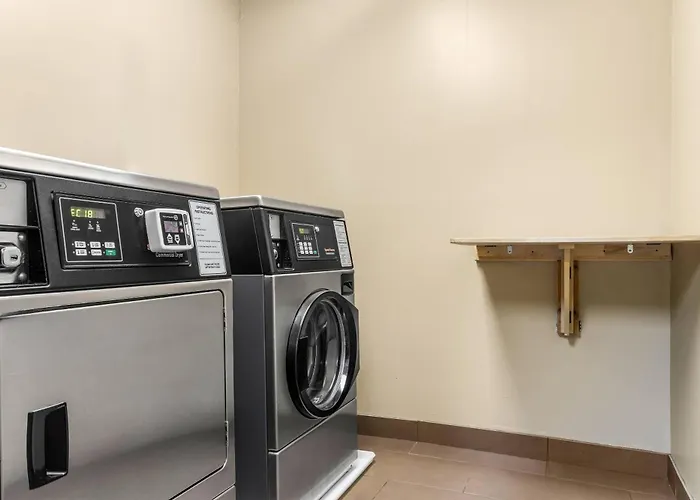 Comfort Suites