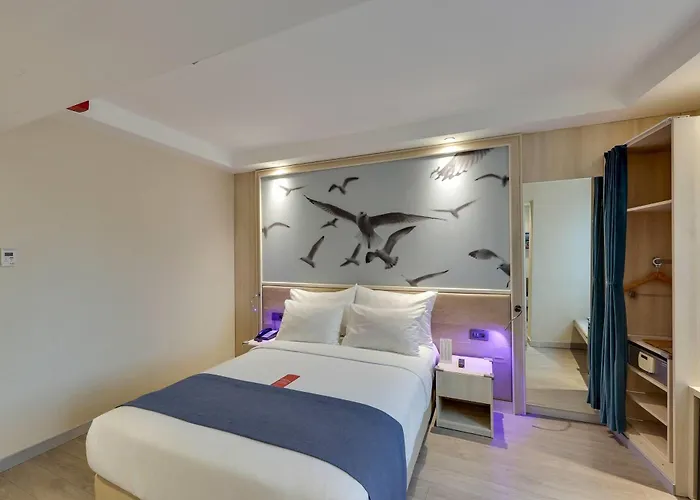 Ramada By Wyndham Istanbul Old City