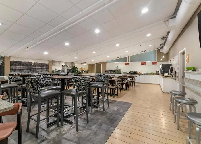 Best Western Plus Waltham Boston