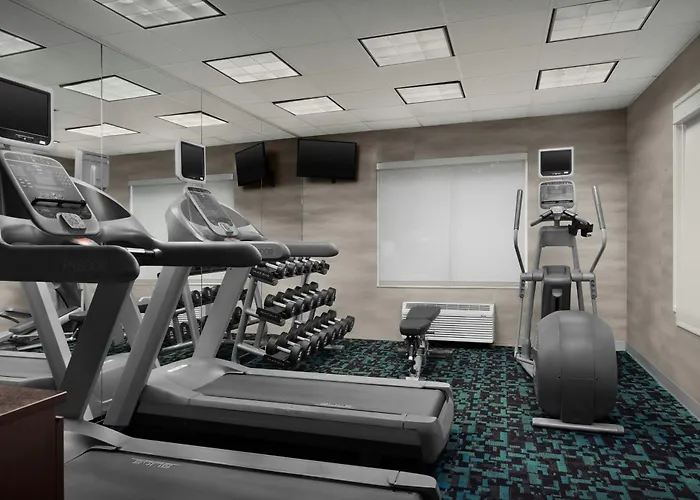 Fairfield Inn And Suites By Marriott Emporia I-95