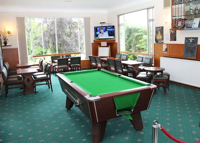 Ravenswood Social Club