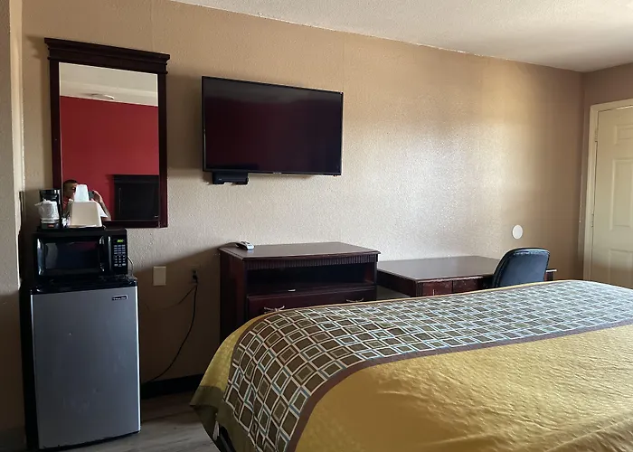 Deluxe Inn