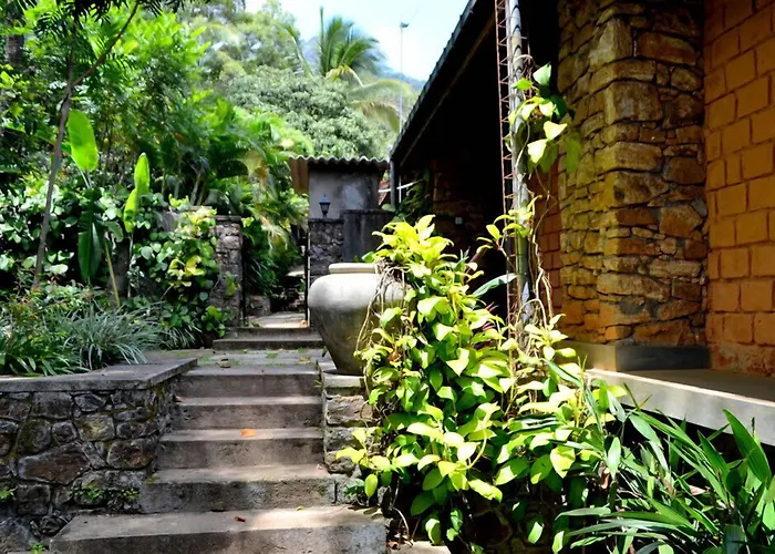 Landa Holiday House