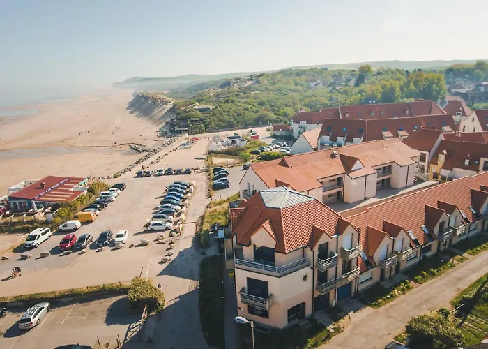 Logis- Hotel De La Baie De Wissant & Appartements