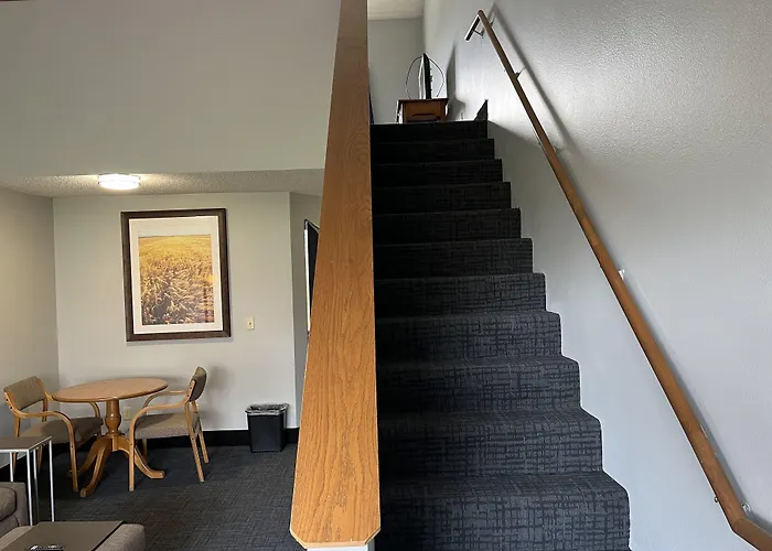 Cozy House Inn & Suites By Marifah