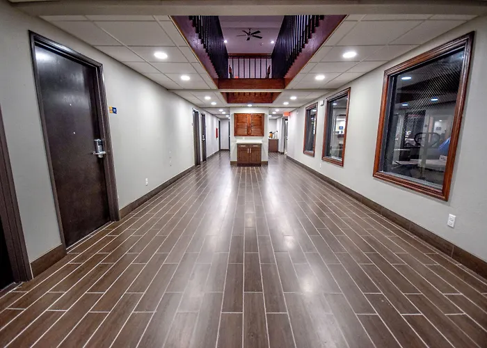 Days Inn & Suites By Wyndham Wisconsin Dells