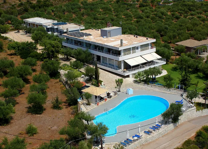 Kardamili Beach Hotel