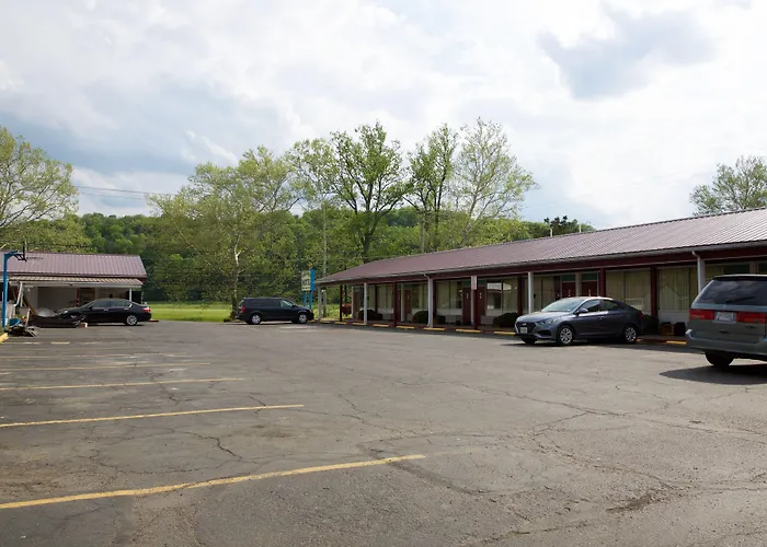 Highlander Motel