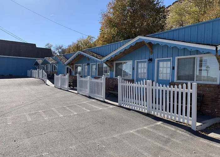 Sugarloaf Mountain Motel