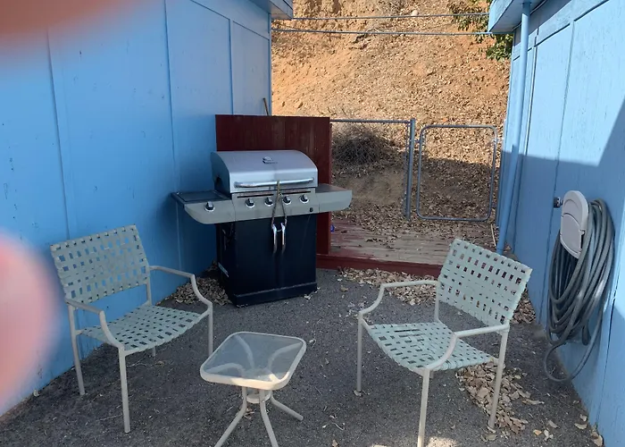 Sugarloaf Mountain Motel