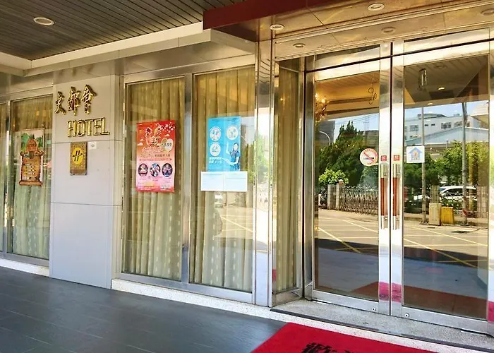Metropolis Hotel