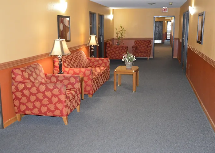 Burnsville Inn & Suites