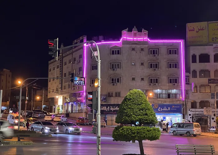 Sara Crown Hotel