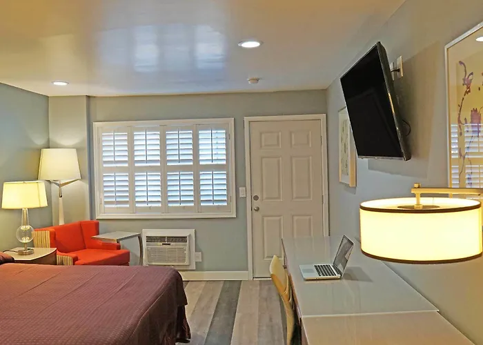 Del Mar Motel